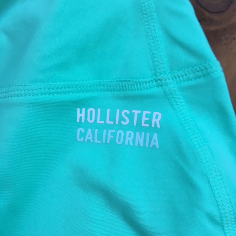 Hollister Stretchy Exercise Pants. Great color! S